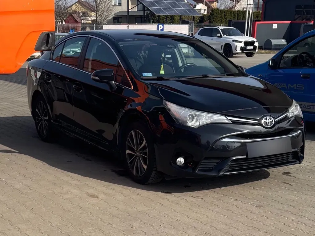 Zdjęcie: 2016 Toyota Avensis