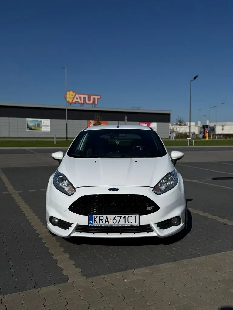 Zdjęcie: 2013 Ford Fiesta