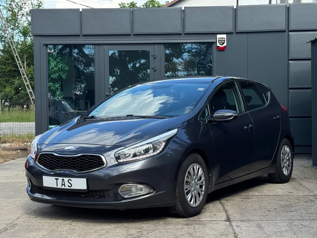 Zdjęcie: 2013 Kia Cee'd