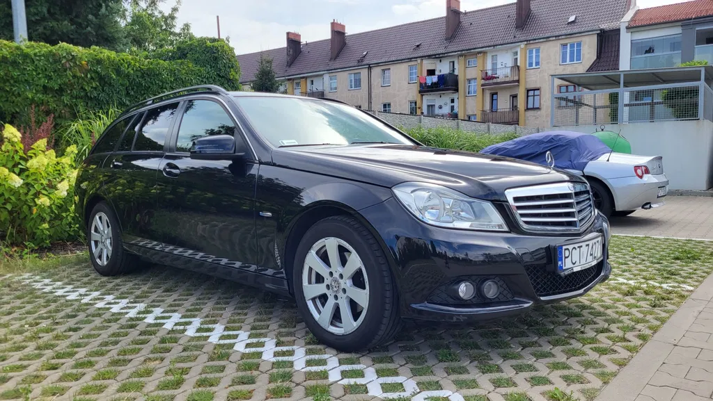 Zdjęcie: 2012 Mercedes-Benz C Klasa