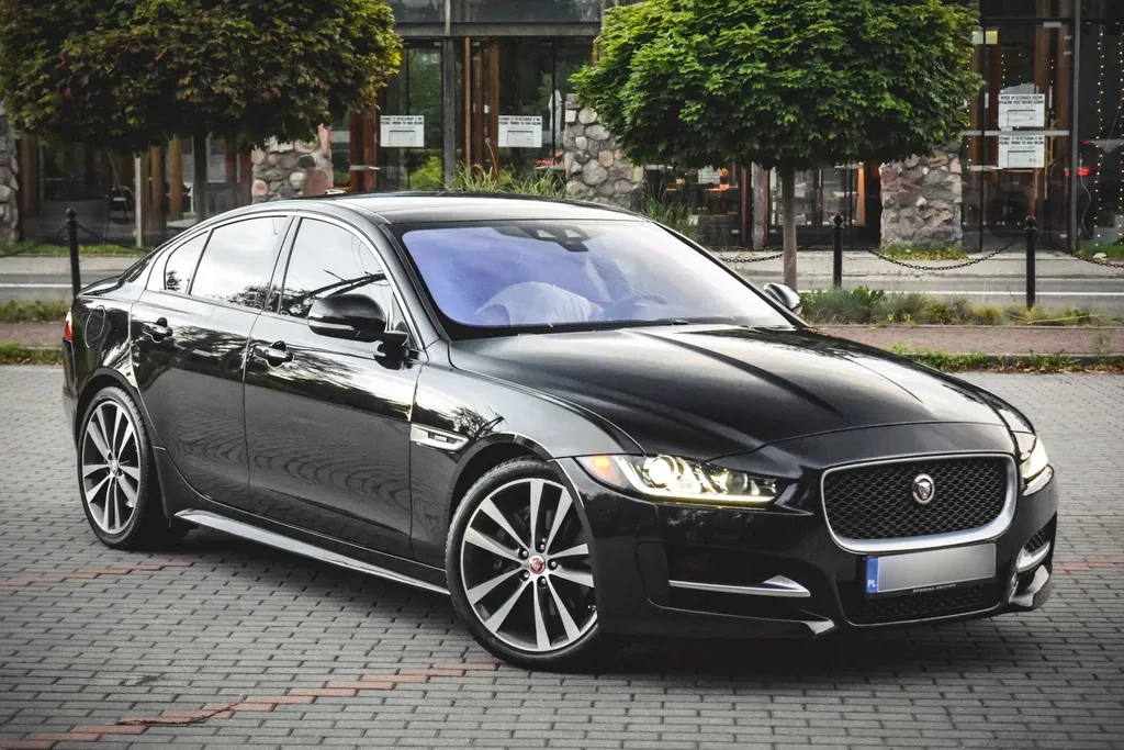 Zdjęcie: 2017 Jaguar XE