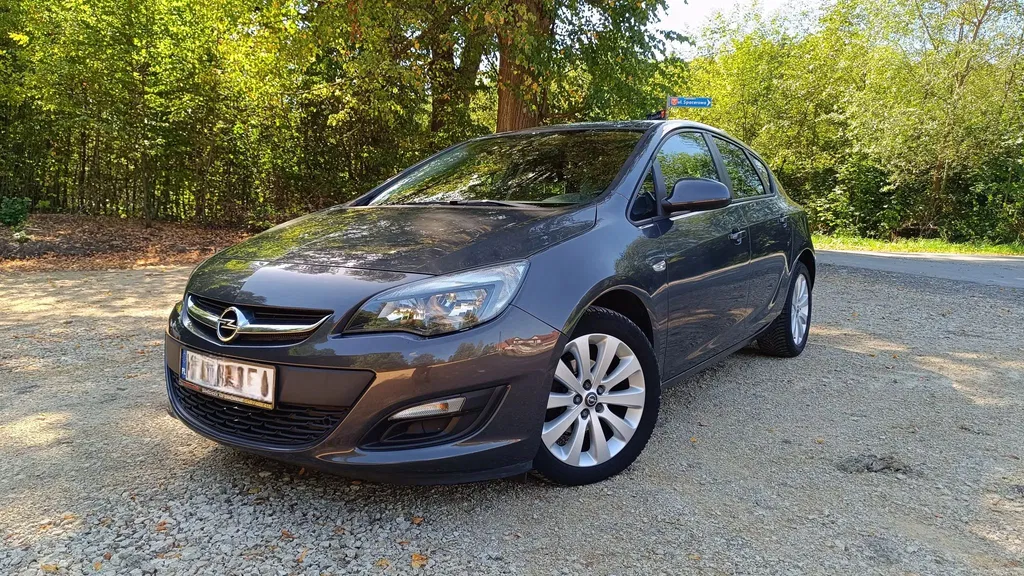 Zdjęcie: 2015 Opel Astra