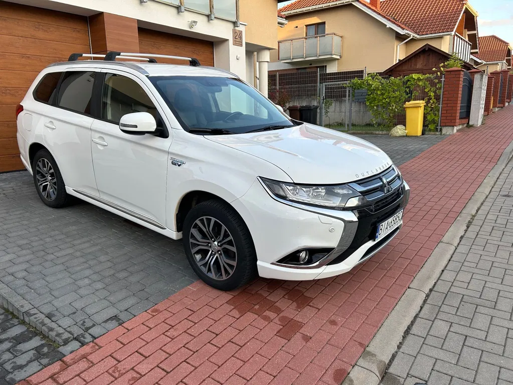Zdjęcie: 2017 Mitsubishi Outlander