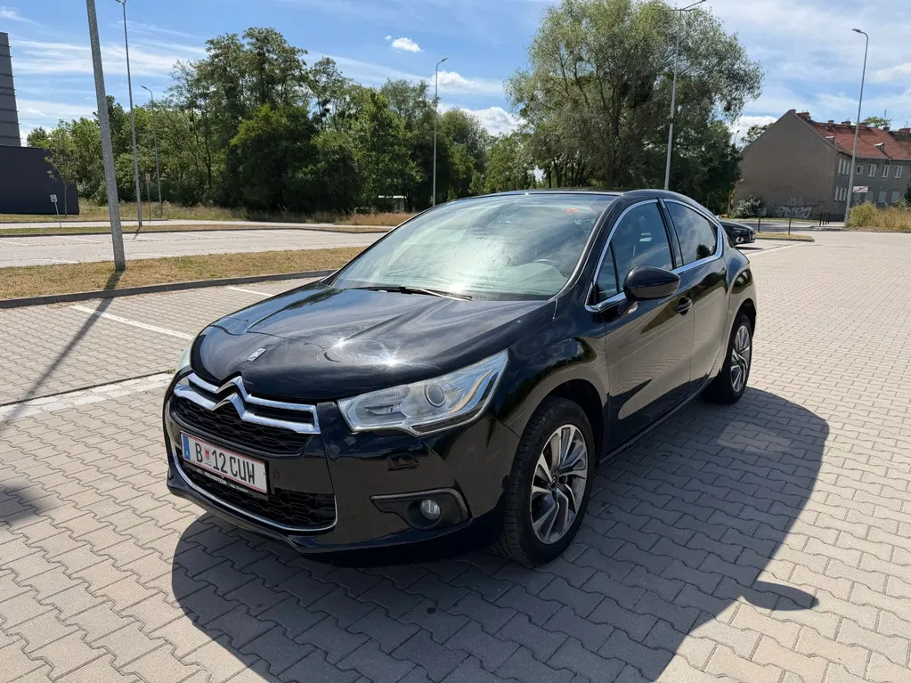 Zdjęcie: 2012 Citroen DS4