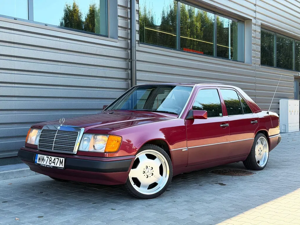 Zdjęcie: 1991 Mercedes-Benz E Klasa