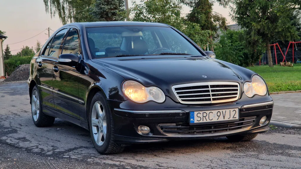 Zdjęcie: 2006 Mercedes-Benz C Klasa