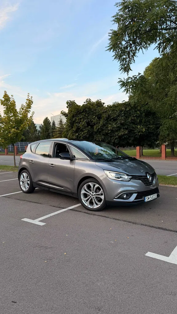 Zdjęcie: 2017 Renault Scenic