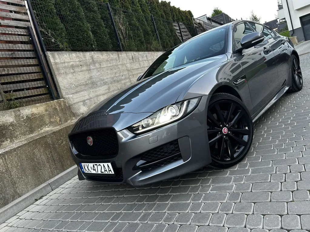 Zdjęcie: 2016 Jaguar XE