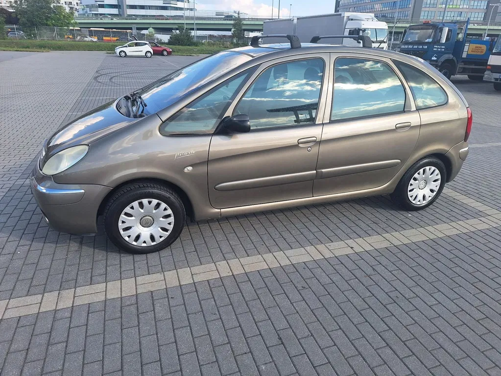 Zdjęcie: 2007 Citroen Xsara Picasso