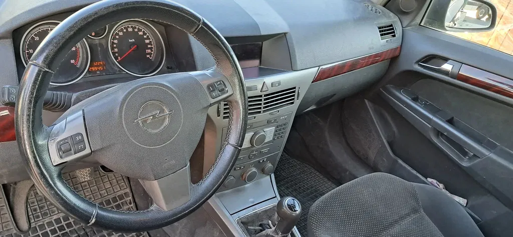 Zdjęcie: 2004 Opel Astra