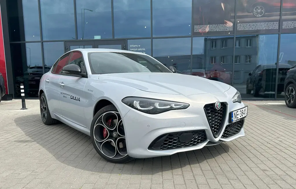Zdjęcie: 2025 Alfa Romeo Giulia