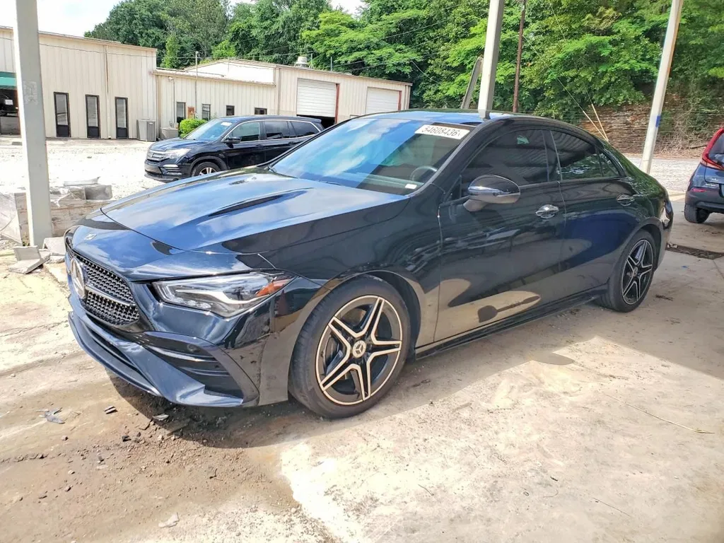 Zdjęcie: 2024 Mercedes-Benz CLA