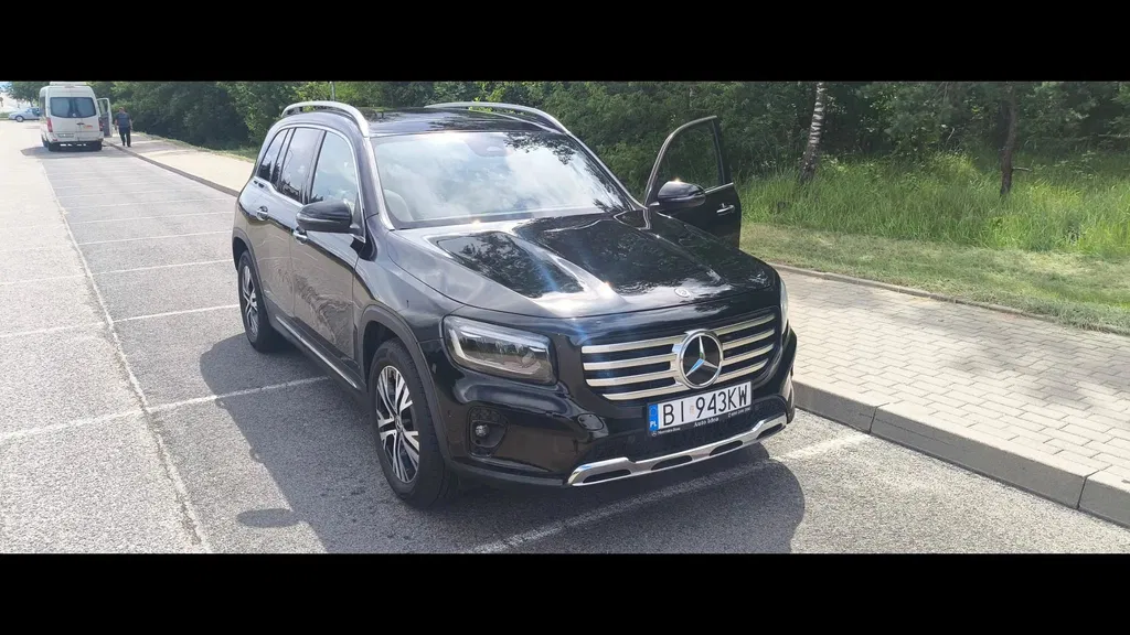 Zdjęcie: 2023 Mercedes-Benz GLB
