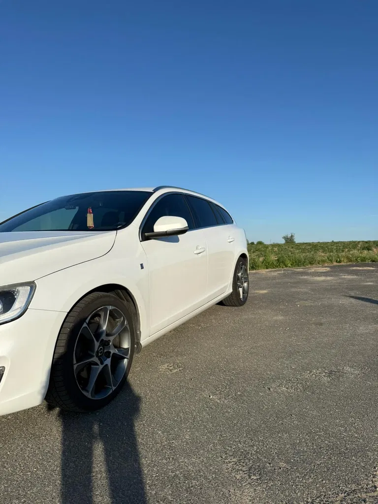 Zdjęcie: 2016 Volvo V60