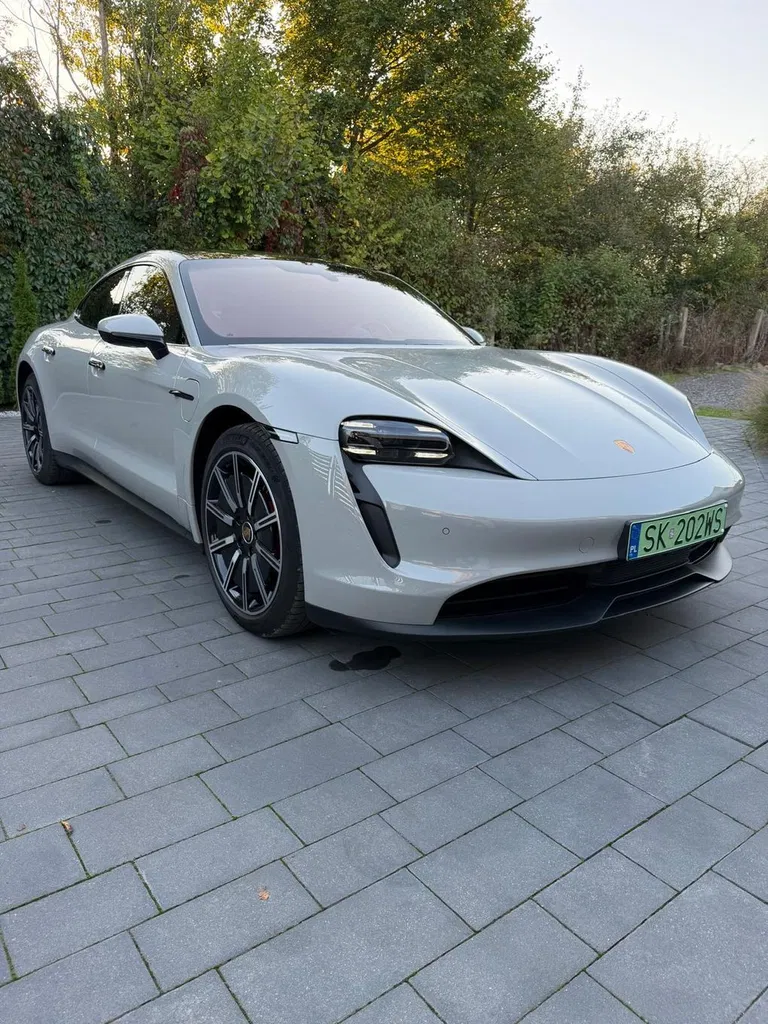 Zdjęcie: 2022 Porsche Taycan