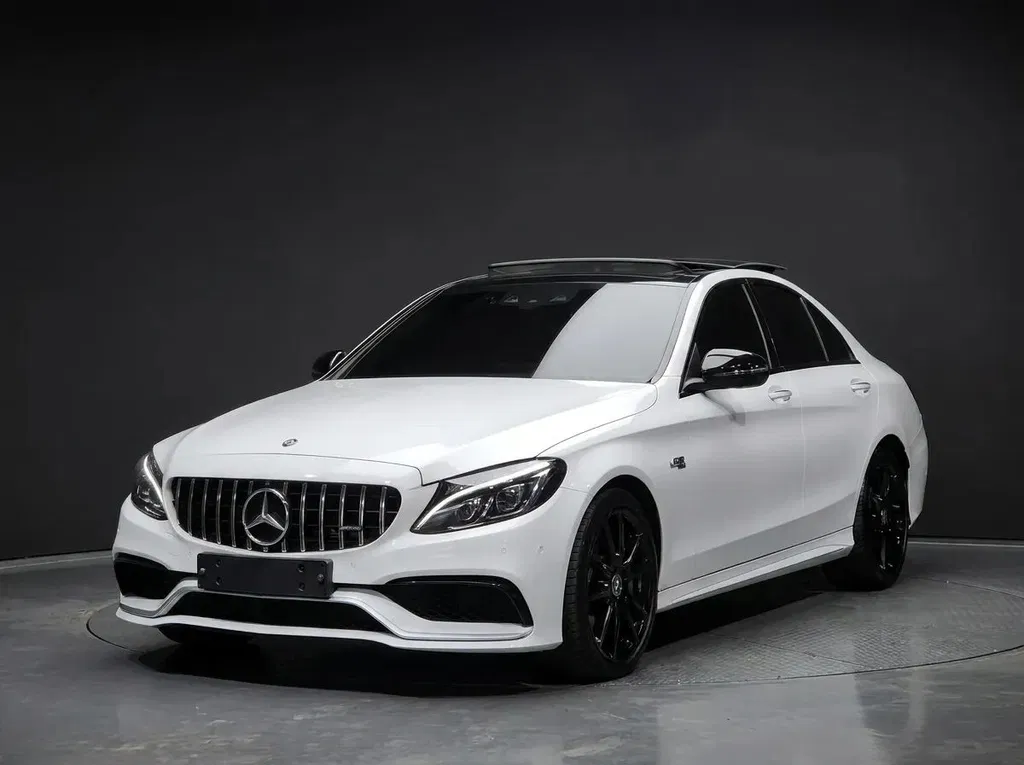 Zdjęcie: 2016 Mercedes-Benz C Klasa