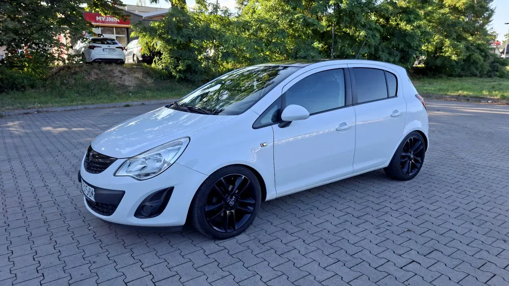 Zdjęcie: 2012 Opel Corsa