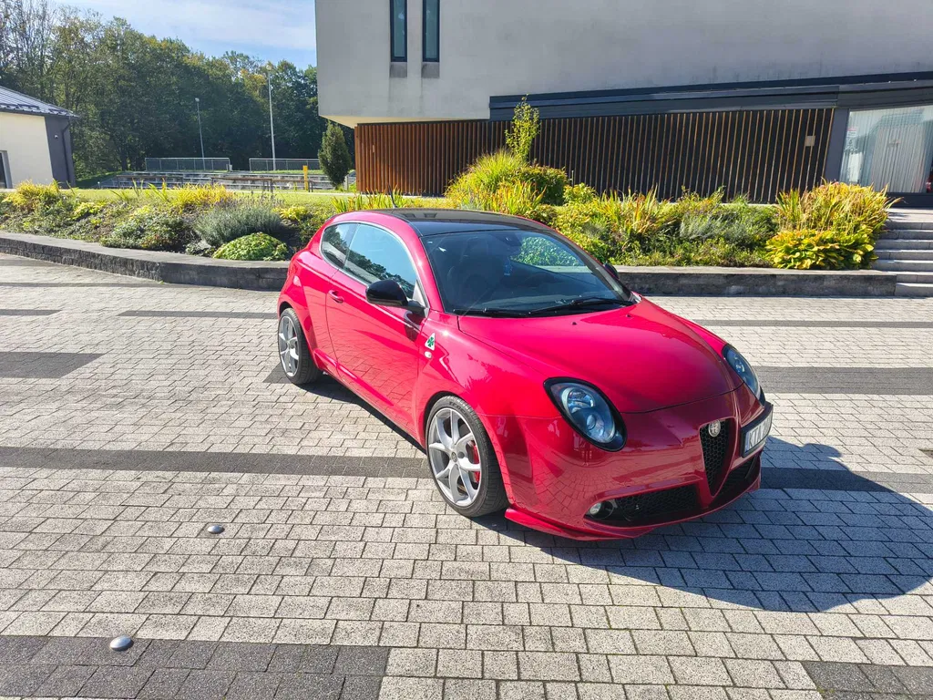 Zdjęcie: 2009 Alfa Romeo Mito