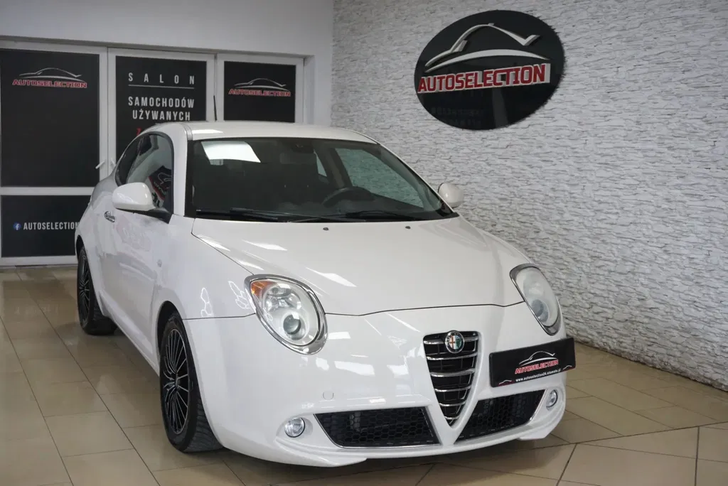 Zdjęcie: 2009 Alfa Romeo Mito