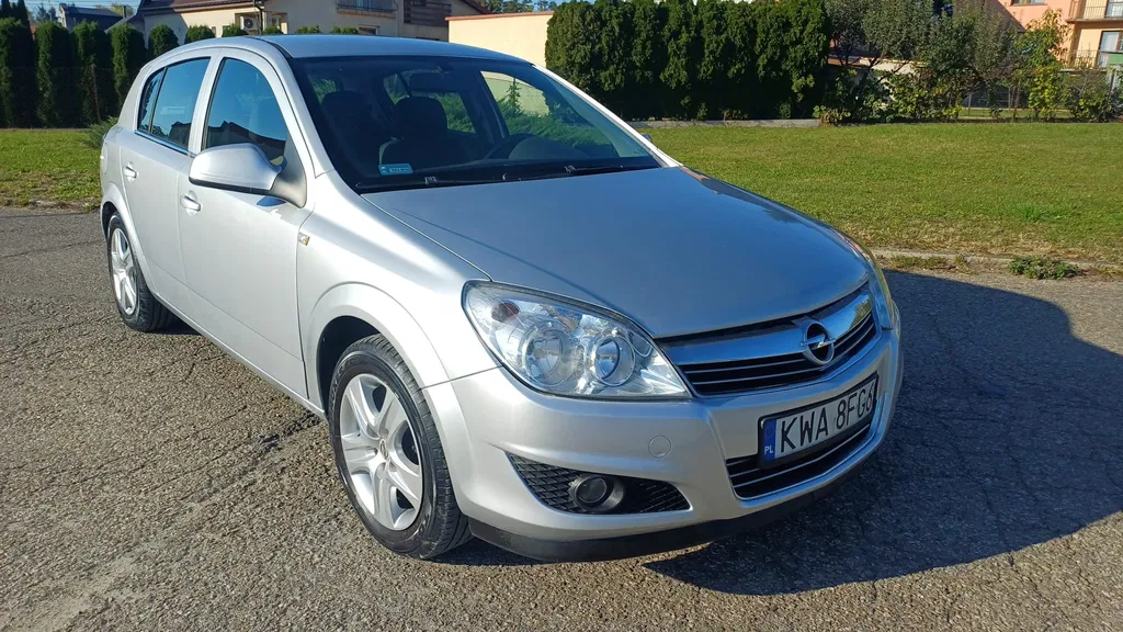 Zdjęcie: 2009 Opel Astra