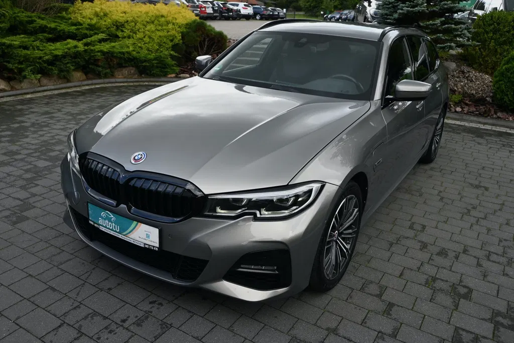 Zdjęcie: 2022 BMW Seria 3