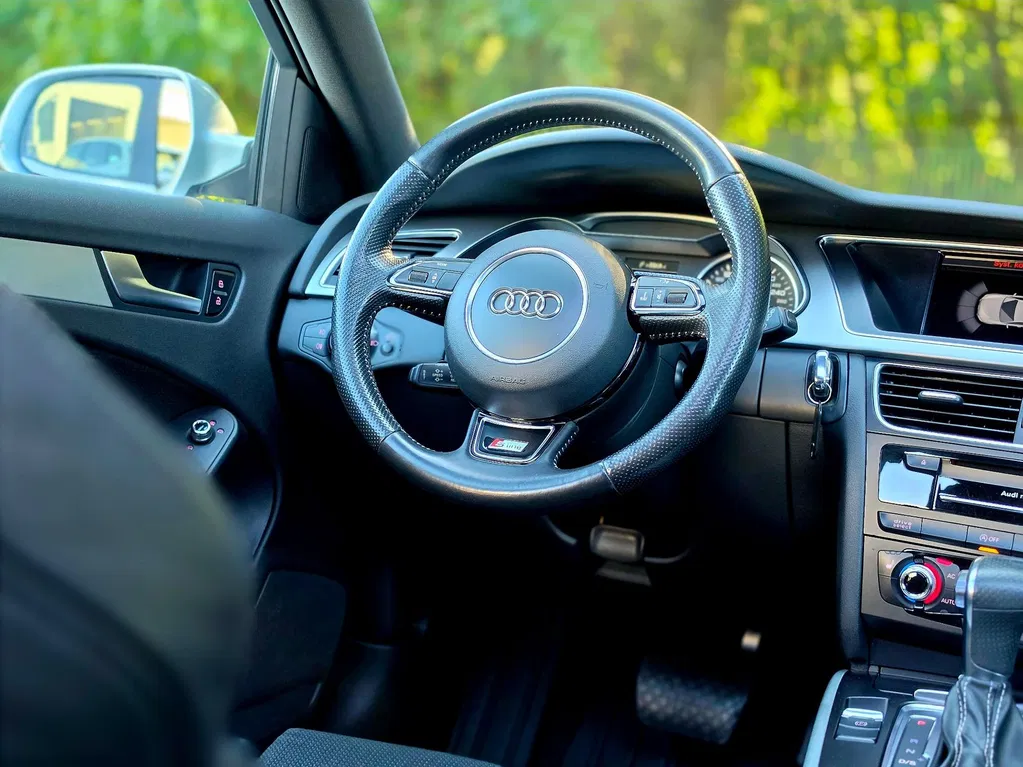 Zdjęcie: 2013 Audi A4 Avant