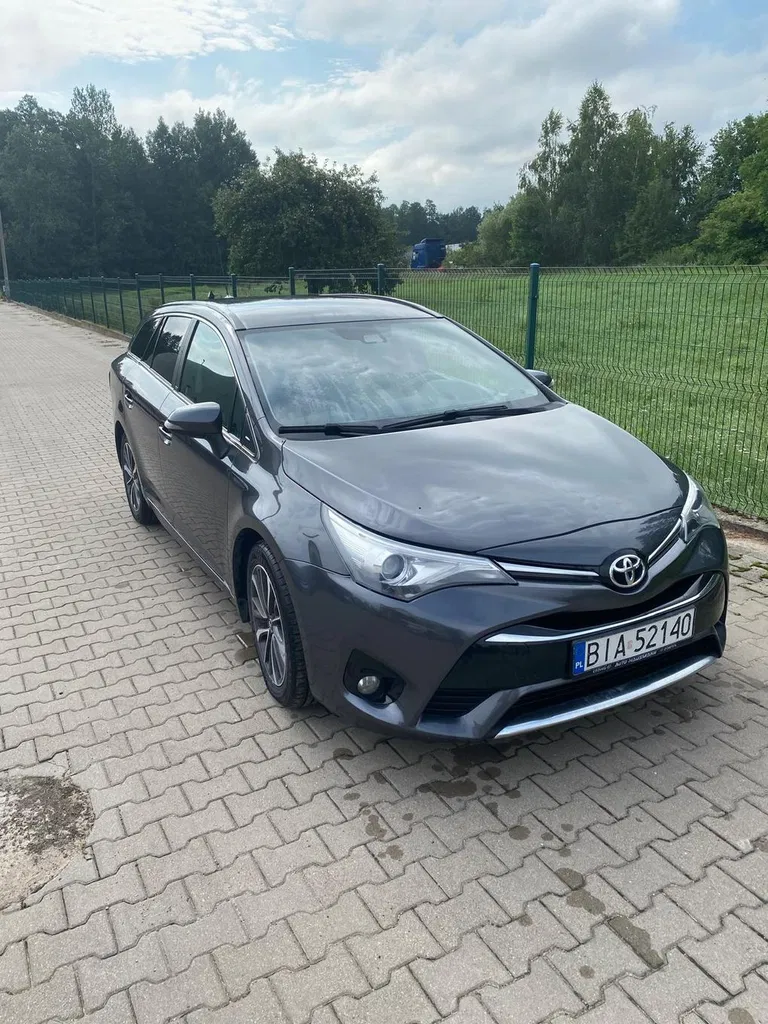 Zdjęcie: 2017 Toyota Avensis