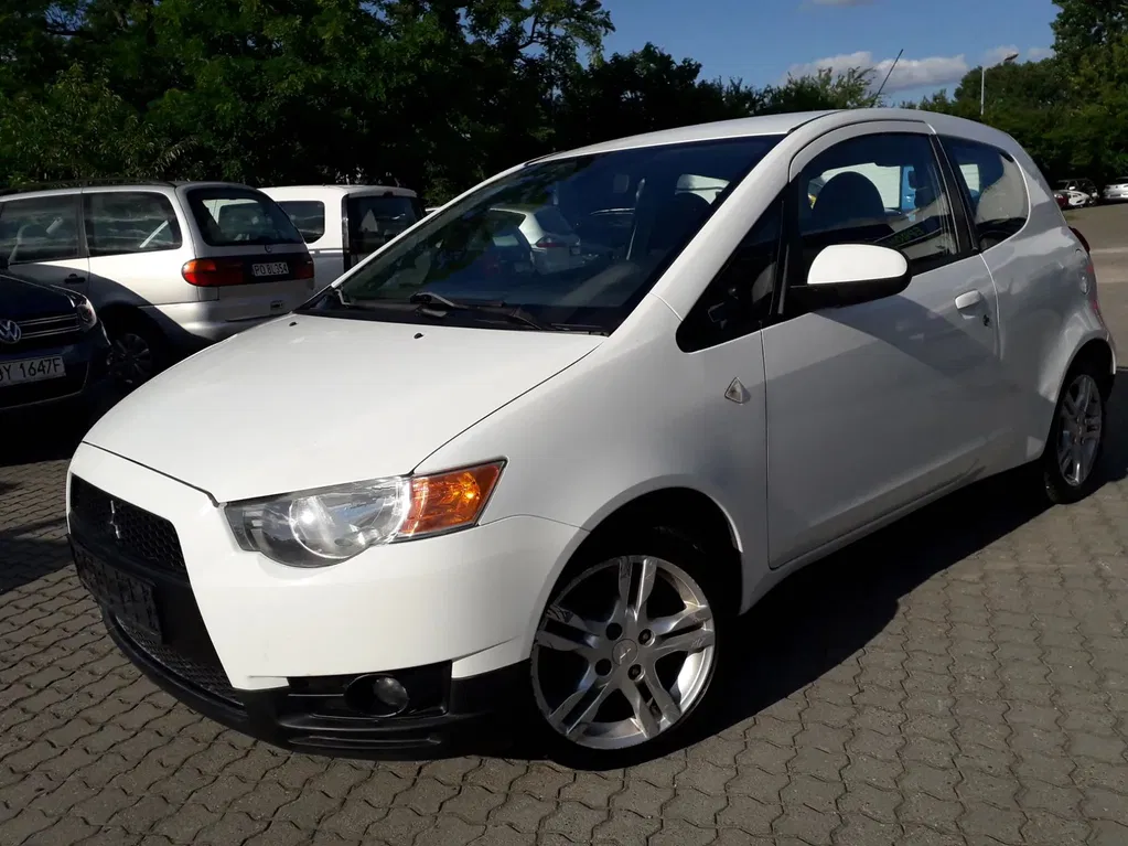 Zdjęcie: 2010 Mitsubishi Colt