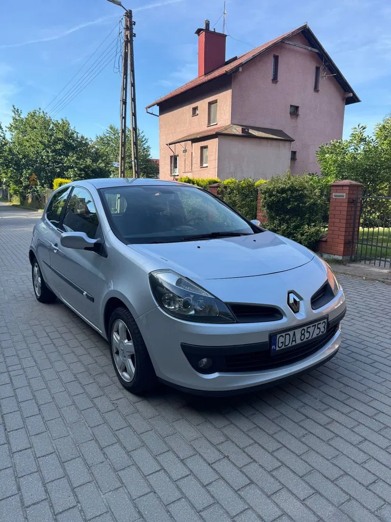 Zdjęcie: 2005 Renault Clio