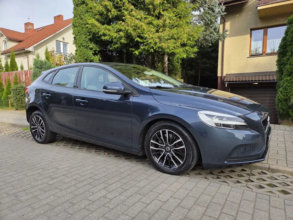 Zdjęcie: 2017 Volvo V40