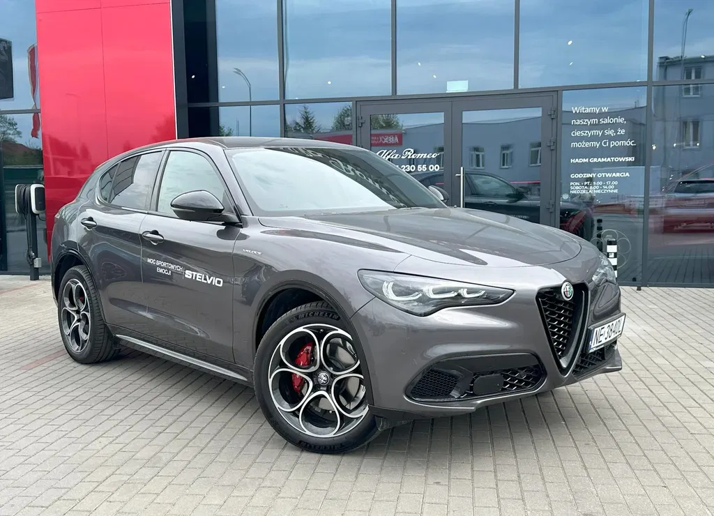 Zdjęcie: 2025 Alfa Romeo Stelvio