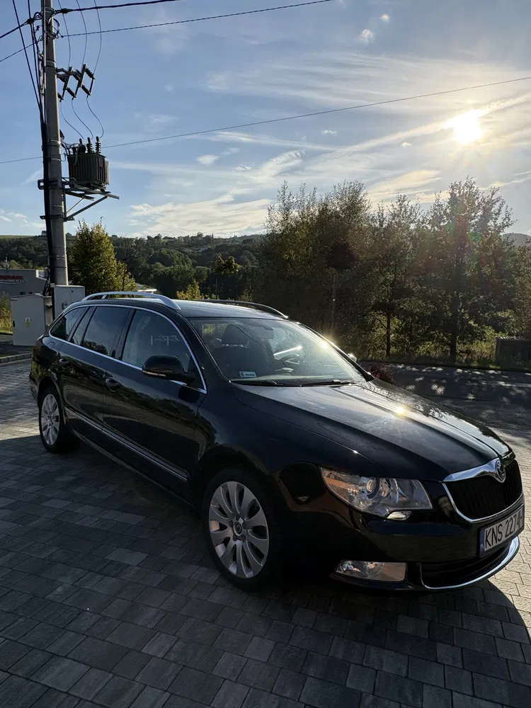 Zdjęcie: 2010 Skoda Superb
