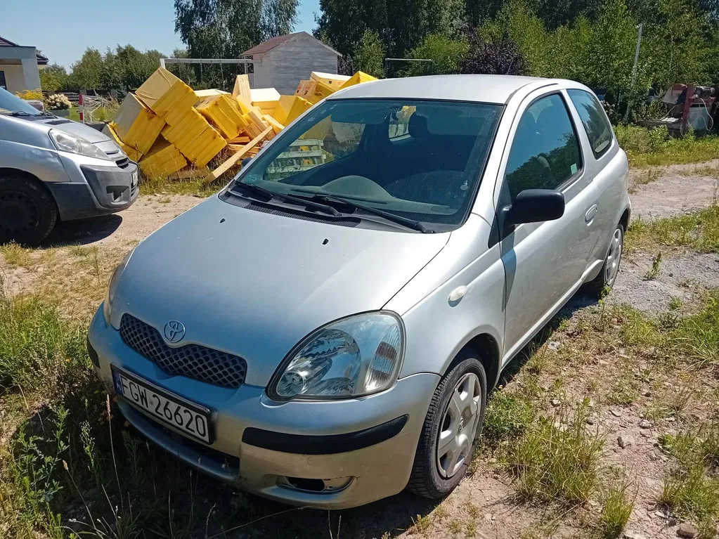 Zdjęcie: 2004 Toyota Yaris