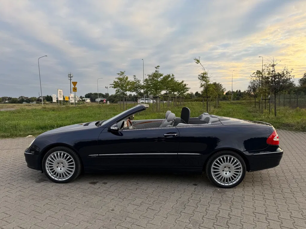 Zdjęcie: 2003 Mercedes-Benz CLK Klasa