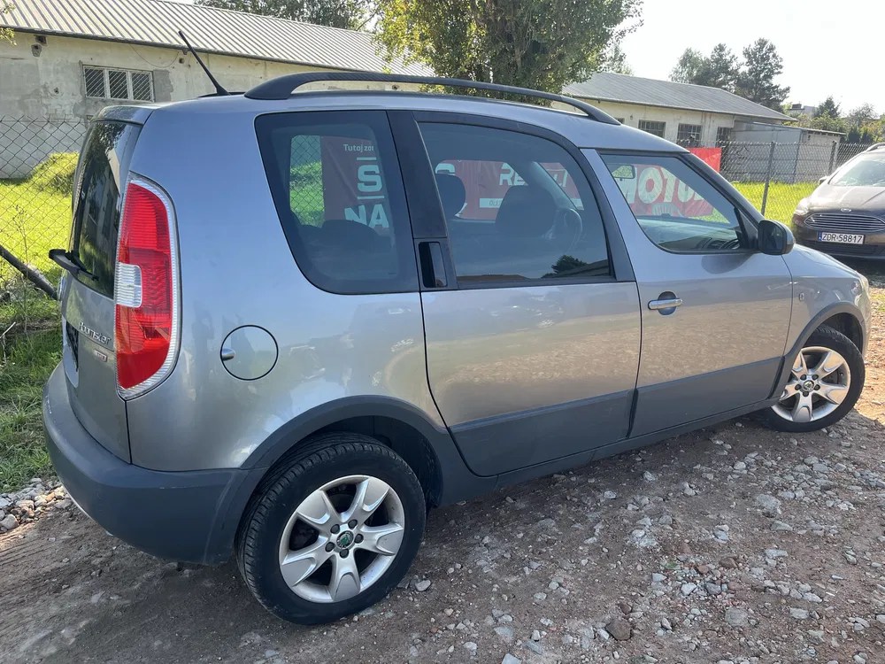 Zdjęcie: 2011 Skoda Roomster