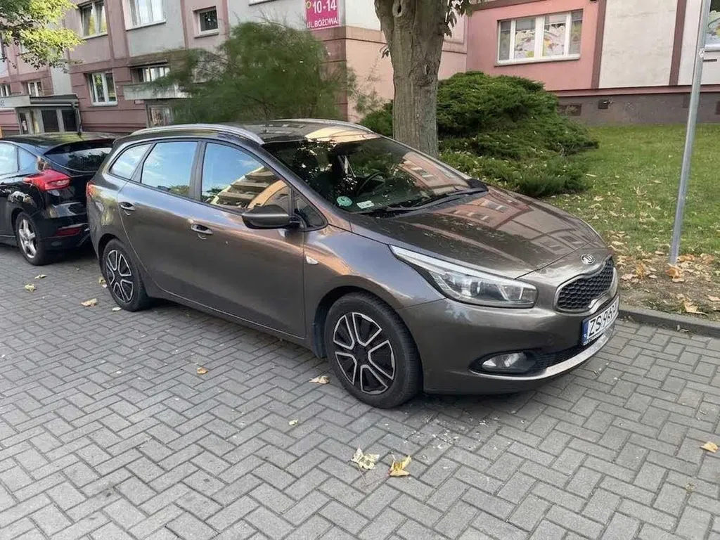 Zdjęcie: 2012 Kia Cee'd