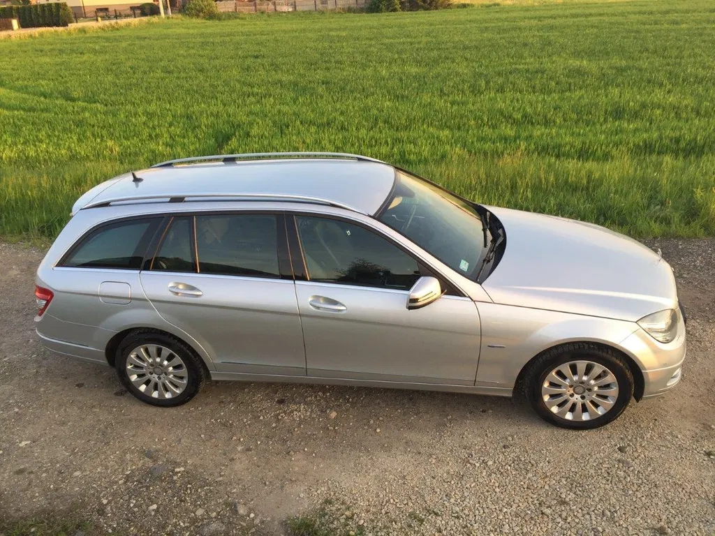 Zdjęcie: 2010 Mercedes-Benz C Klasa