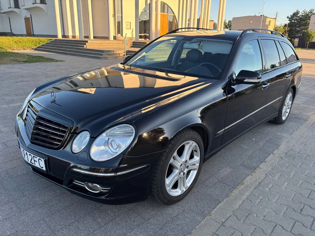 Zdjęcie: 2008 Mercedes-Benz E Klasa