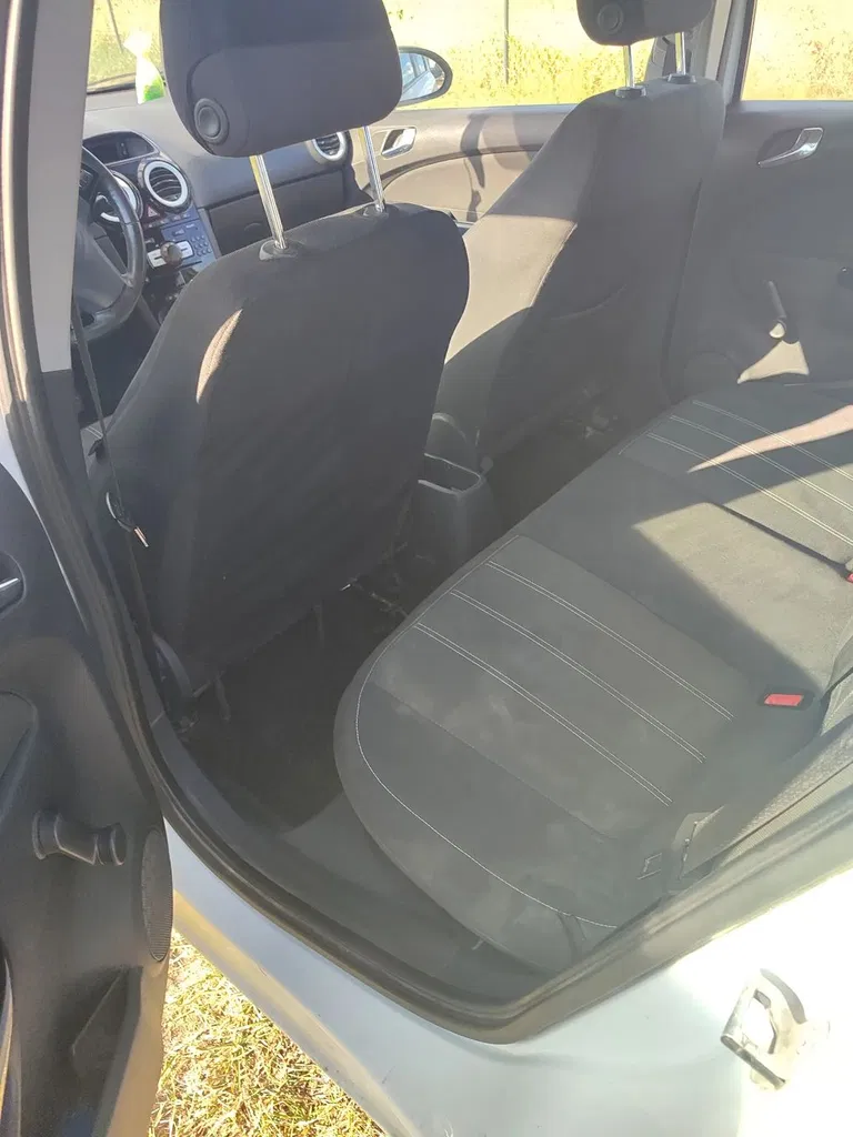 Zdjęcie: 2012 Opel Corsa