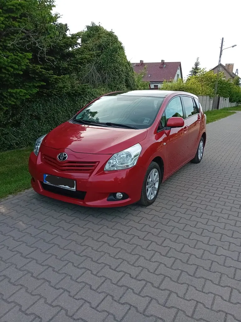 Zdjęcie: 2011 Toyota Verso