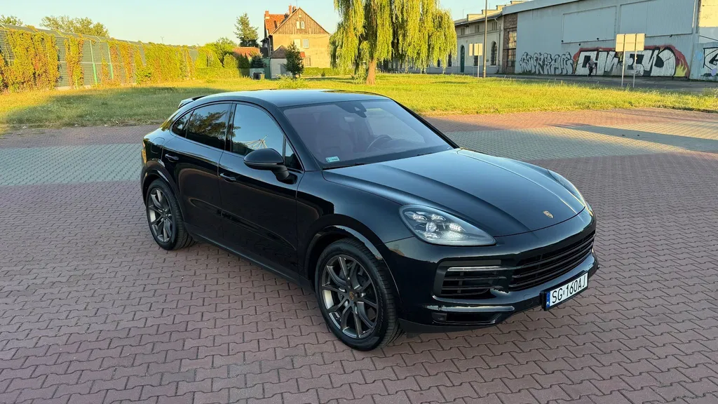 Zdjęcie: 2021 Porsche Cayenne