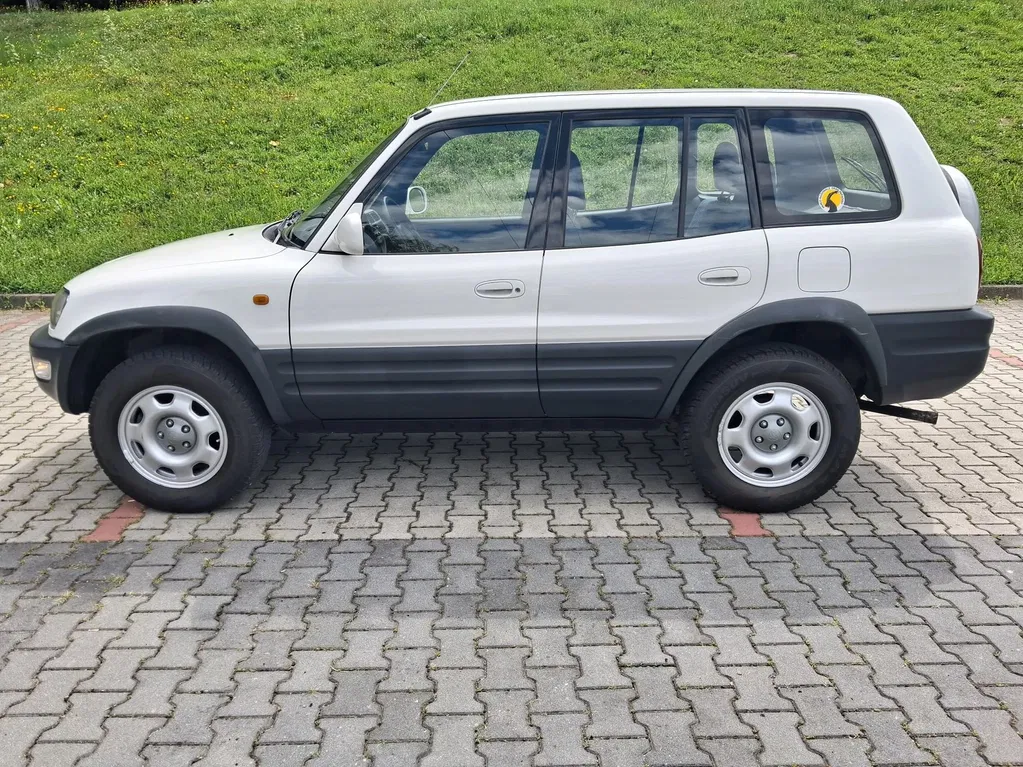 Zdjęcie: 1999 Toyota RAV-4