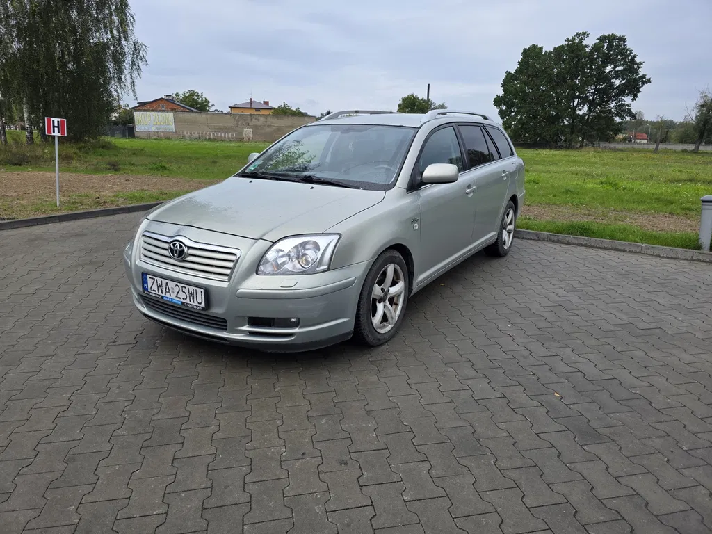 Zdjęcie: 2005 Toyota Avensis