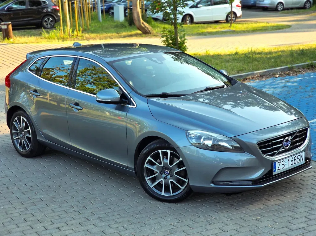 Zdjęcie: 2014 Volvo V40