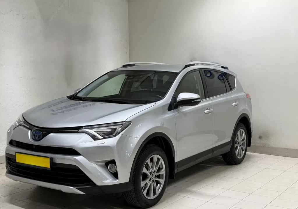 Zdjęcie: 2016 Toyota RAV-4