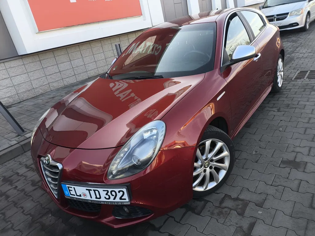Zdjęcie: 2010 Alfa Romeo Giulietta