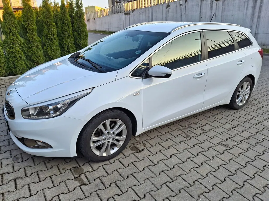 Zdjęcie: 2013 Kia Cee'd