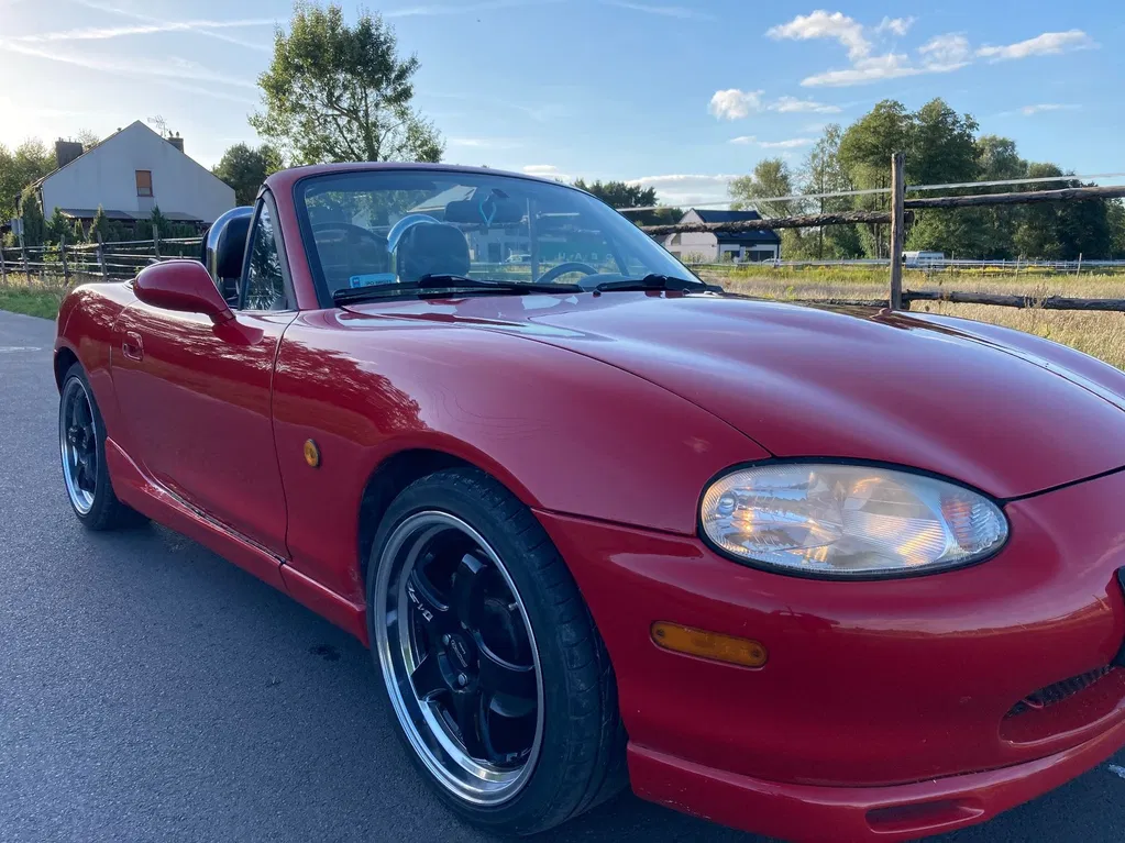 Zdjęcie: 1999 Mazda MX-5
