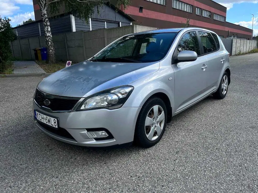 Zdjęcie: 2011 Kia Cee'd